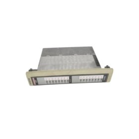 Schneider ASB806124 output module for 800-Series. 32 discrete outputs, 24V DC PNP, 0.1A per channel, short-circuit protection, DIN rail