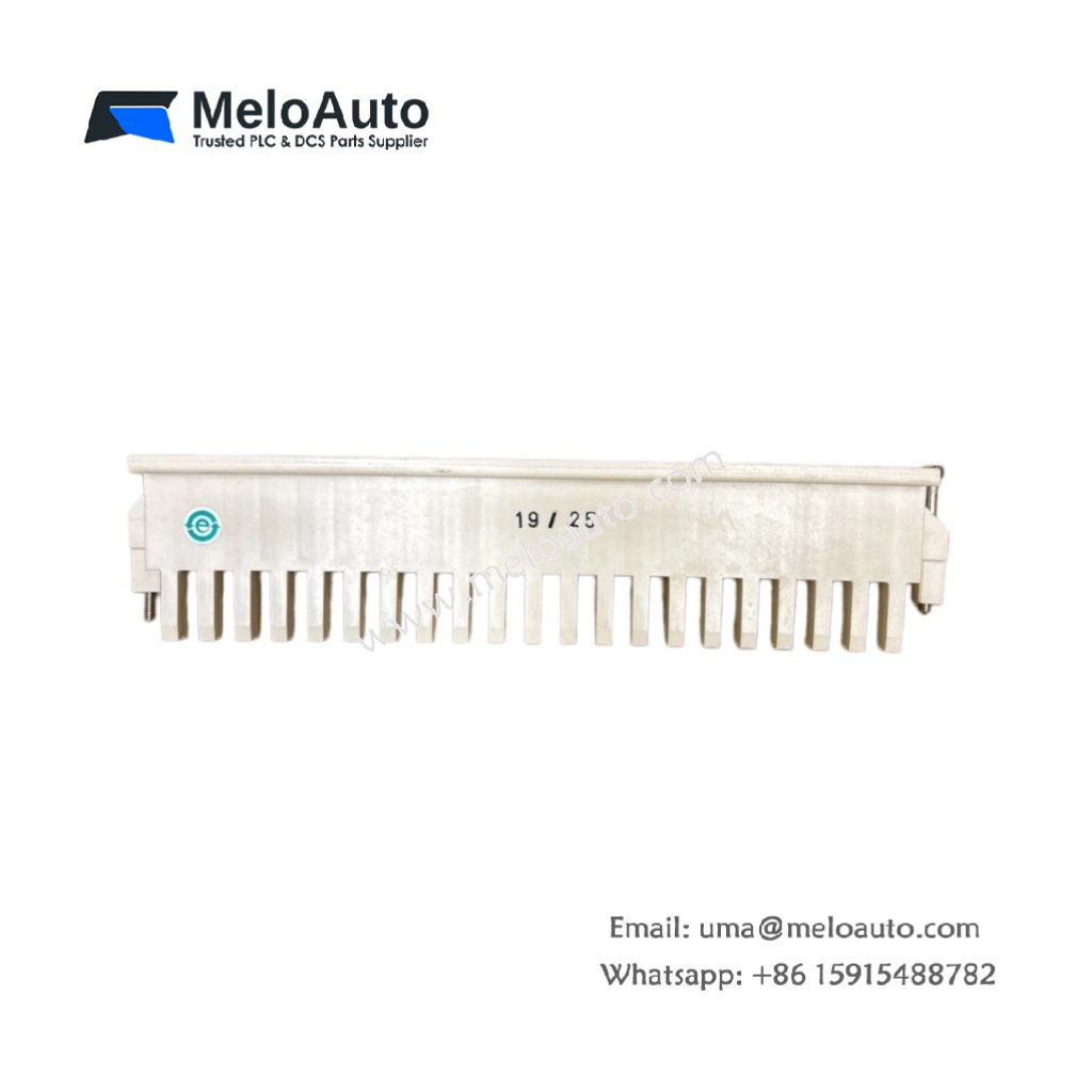 Schneider 990XTS00300: B200 to B300 Conversion Connector