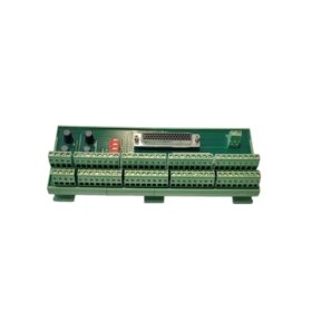 Schneider 140CFC03200 termination assembly block for Quantum PLC systems. Handles 32 field devices, weight 0.28kg, size 125x95x42mm