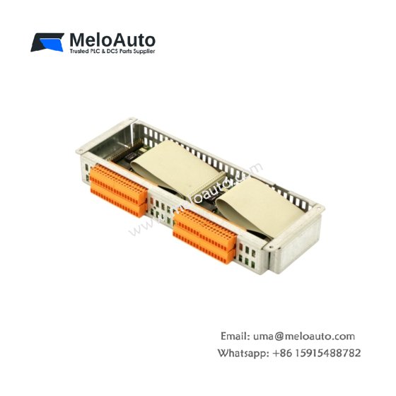 Siemens 6AV3673-1CA31 control panel interface. RS232, RS422/485, and TTY ports. 500V AC isolation, 24V DC operation, DIN rail mount