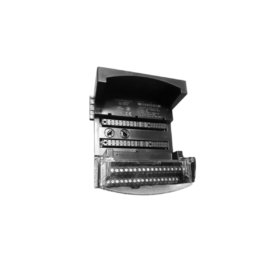 GE IC200CHS002B VersaMax box-style I/O carrier. 10 module slots, 52-pin field connector, DIN rail mount, IP20. 1.6 kg. Shop now.